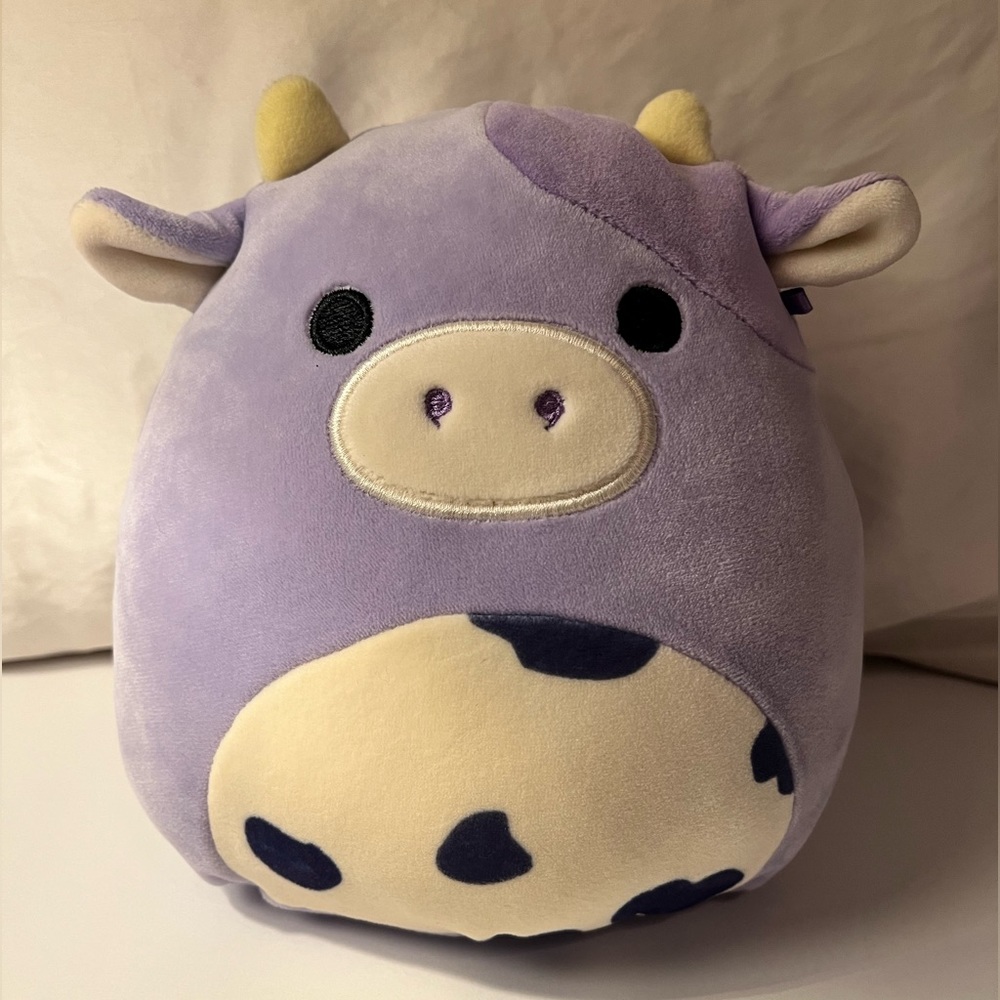 BUBBA SQUISHMALLOW - COW